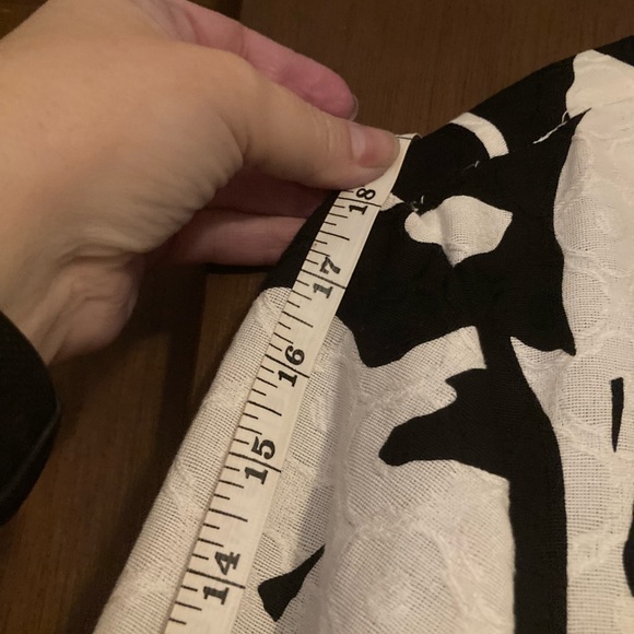 Chicos black and white jacket with hook closure. Turquoise lining - Picture 10 of 11